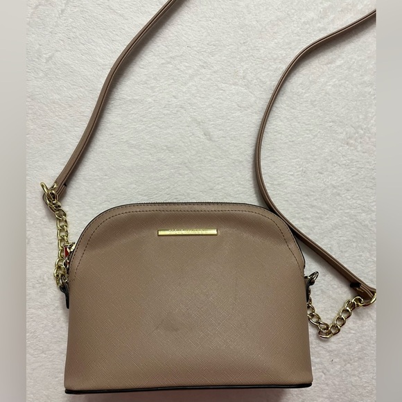 Steve Madden beige double zipper purse with long crossbody chain - Picture 7 of 13